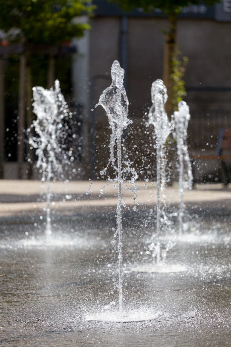 Fontaine sèche dynamique avec éclairage de la place des Fossés 7