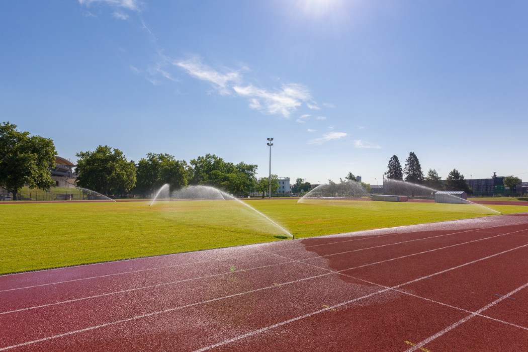 Arrosage du stade avec piste d’athlétisme parc de Gerland 5